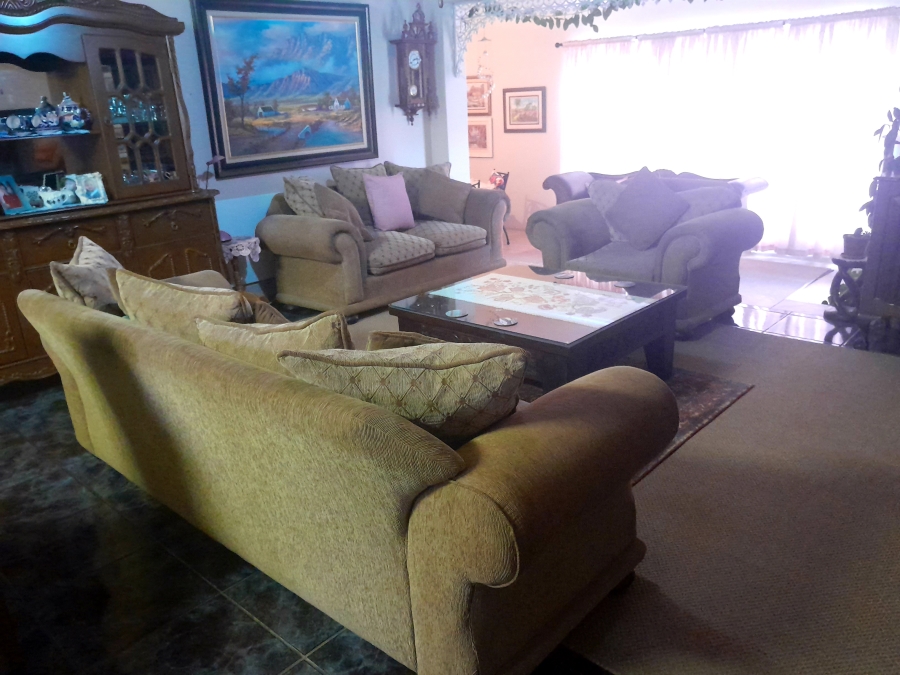 3 Bedroom Property for Sale in Albertinia Western Cape